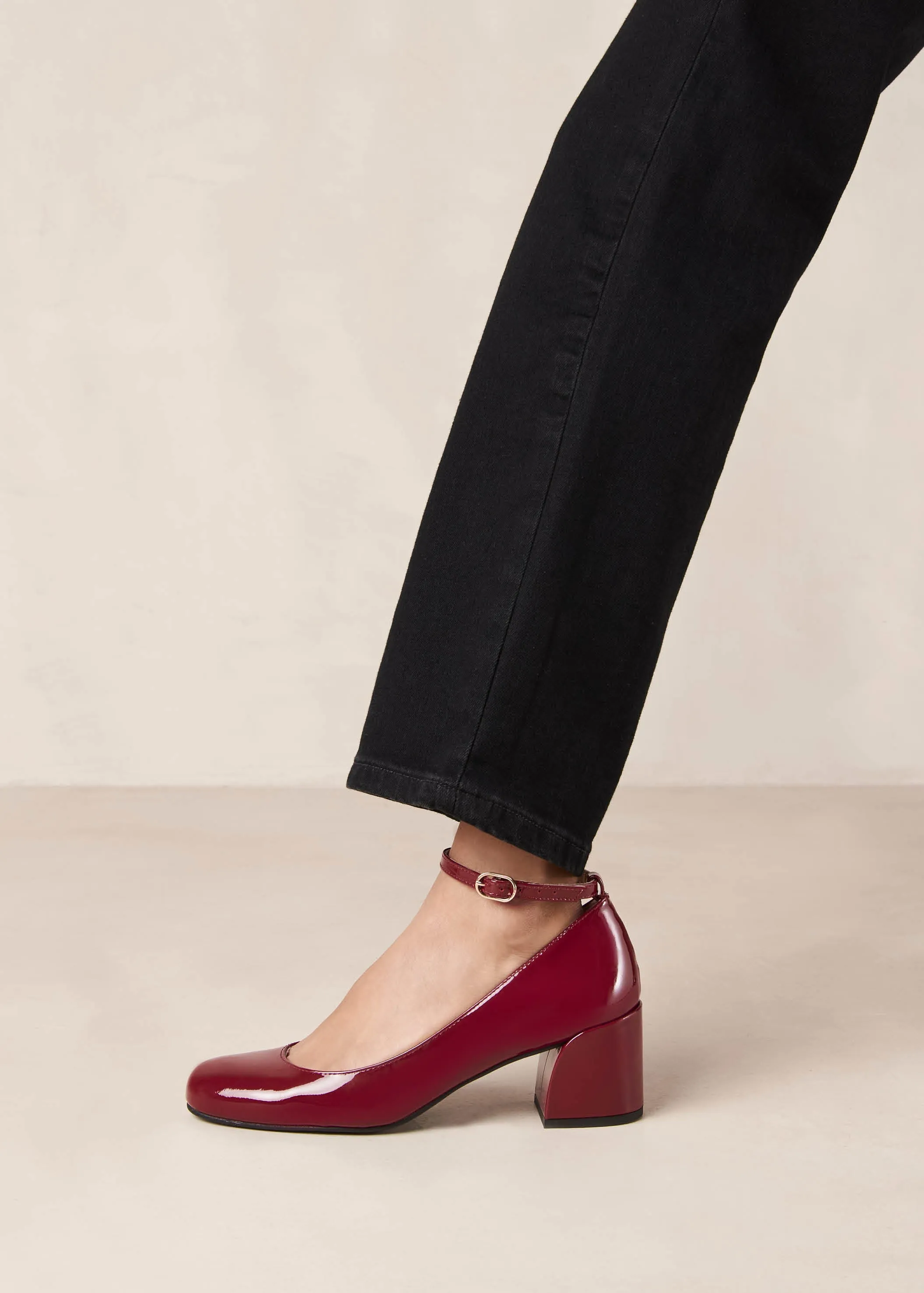 Antoine Onix Burgundy Leather Pumps
