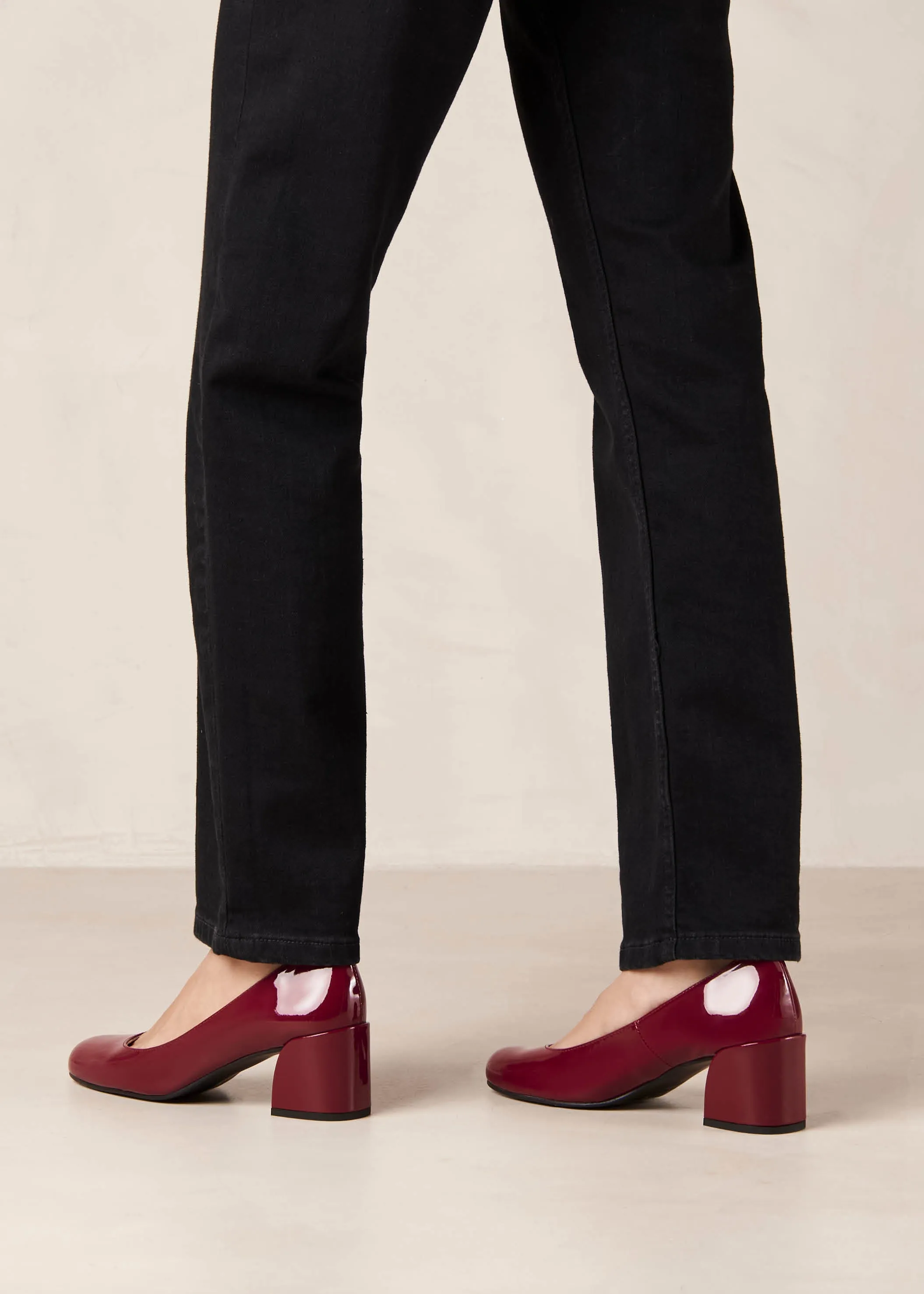 Antoine Onix Burgundy Leather Pumps